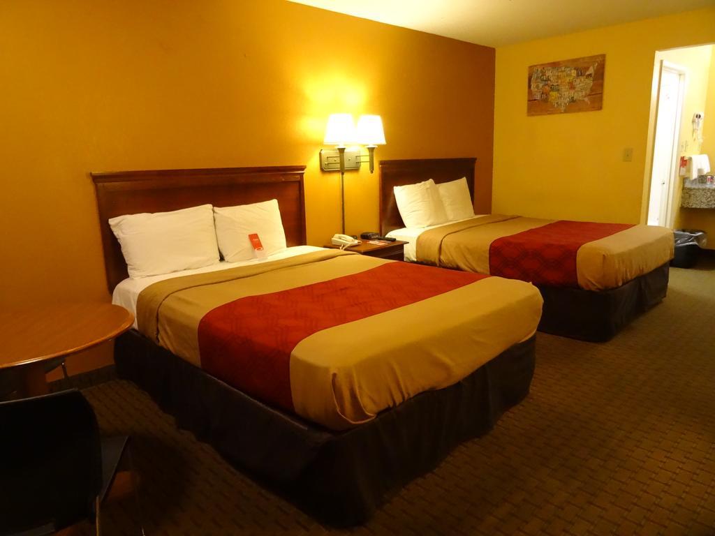Econo Lodge Fredericksburg Near I-95 Exterior foto